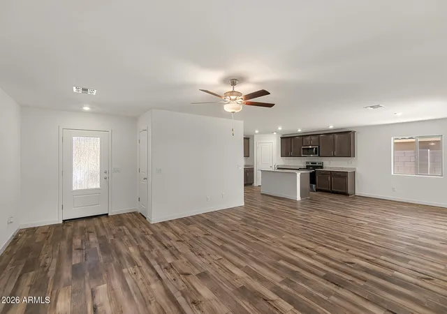 Photo 3 of Single family home for sale at 674 W Pintail Dr, Casa Grande, AZ 85122 | MLS# 7062766 | Listing updated on 2026-10-05