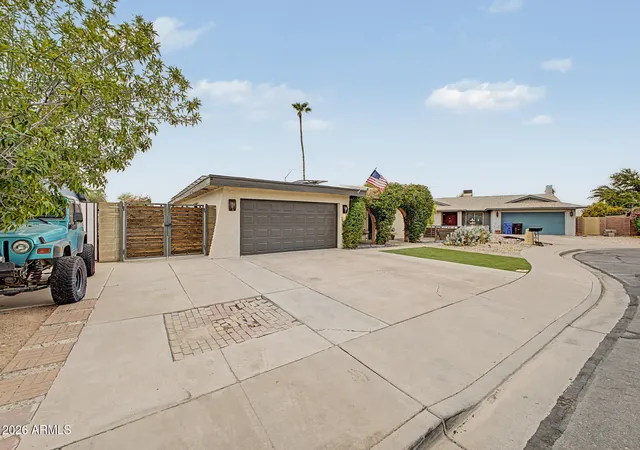 Photo 3 of Single family home for sale at 2064 S Noche De Paz St, Mesa, AZ 85202 | MLS# 7062841 | Listing updated on 2026-09-04