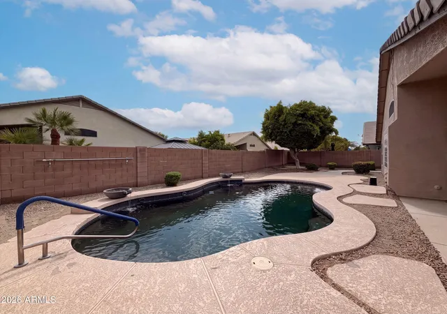 Photo 4 of Single family home for sale at 16735 W Mckinley St, Goodyear, AZ 85338 | MLS# 7062790 | Listing updated on 2026-10-10