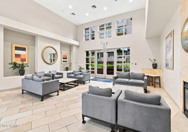 2nd image of 17 W Vernon Ave, Phoenix, AZ 85003