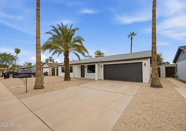 Photo 3 of Sale Pending at 14407 N 37th Court, Phoenix, AZ 85032 | MLS# 7062991 | Listing updated on 2026-08-27