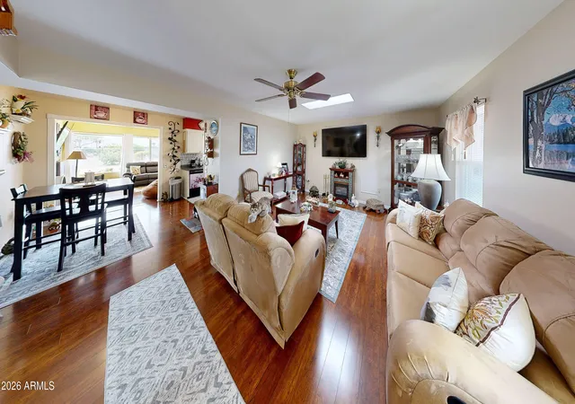 5th image of 9205 W Long Hills Dr, Sun City, AZ 85351 | MLS# 7063054