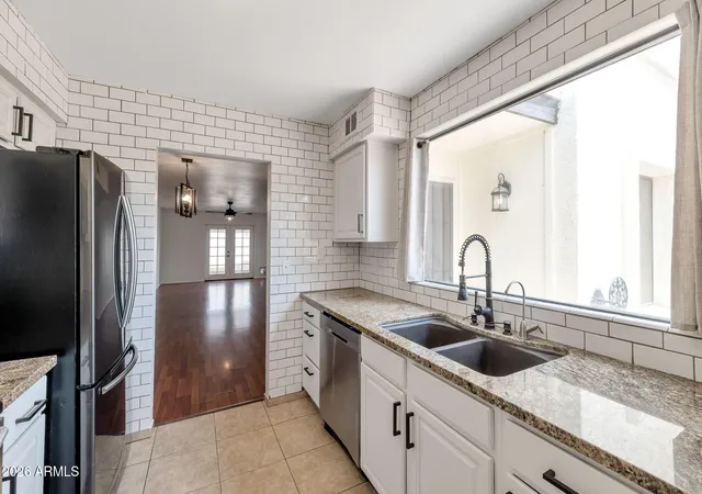 5th image of 3016 W Boca Raton Rd, Phoenix, AZ 85053 | MLS# 7062830
