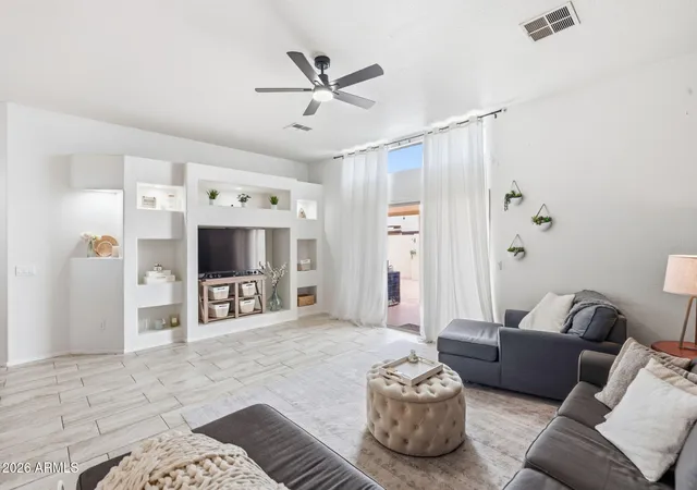 3rd image of 7006 E Jensen St, Mesa, AZ 85207