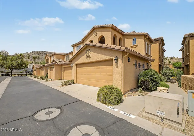 Photo 2 of Townhouse for sale at 10655 N 9th Street #205, Phoenix, AZ 85020 | MLS# 7062940 | Listing updated on 2026-09-01