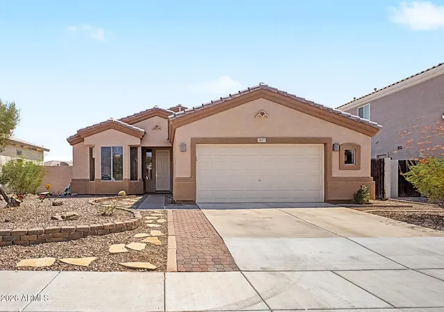 1st image of 2137 E Riviera Dr, Chandler, AZ 85249 | MLS# 7066572