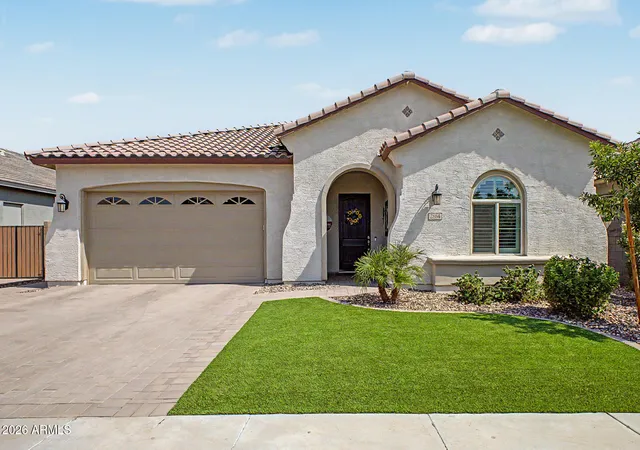 2nd image of 2864 W Santa Fe Dr, San Tan Valley, AZ 85144 | MLS# 7065260
