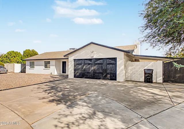 Photo 3 of Single family home for sale at 12615 N 49th Avenue, Glendale, AZ 85304 | MLS# 7065044 | Listing updated on 2026-08-31