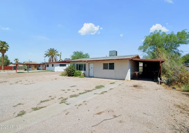 Photo 3 of Single family home for sale at 414 W Butte Cir, Florence, AZ 85132 | MLS# 7069385 | Listing updated on 2026-08-27