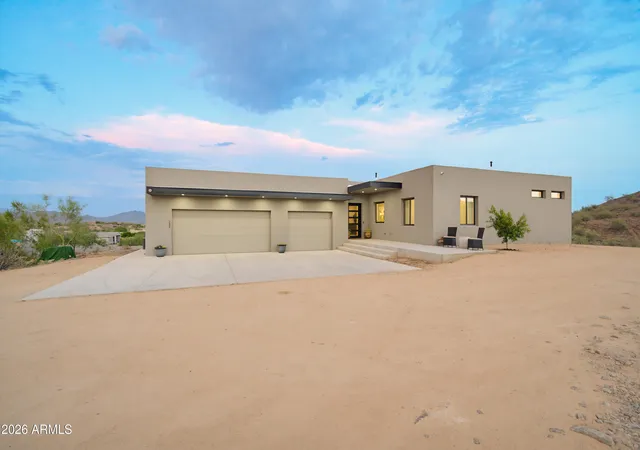 2nd image of 235 W Rock View Rd, Phoenix, AZ 85085 | MLS# 7065804