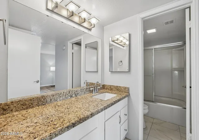 2nd image of 10444 N 69Th St, Paradise Valley, AZ 85253