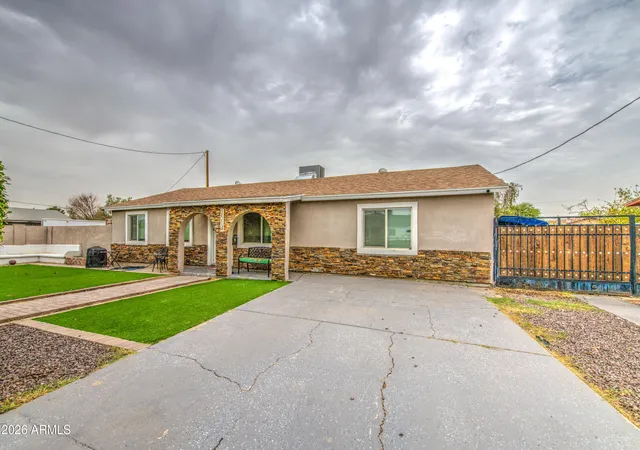 Photo 4 of Single family home for sale at 1514 E Sheridan St, Phoenix, AZ 85006 | MLS# 7064738 | Listing updated on 2026-09-18