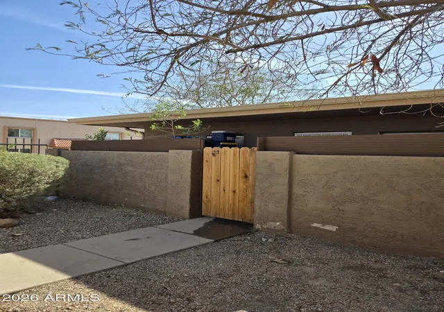 1st image of 925 W Peoria Ave #44, Phoenix, AZ 85029 | MLS# 7063044