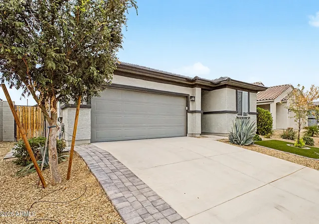 Photo 3 of Single family home for sale at 17852 W Country Clb Ter, Surprise, AZ 85387 | MLS# 7063544 | Listing updated on 2026-09-10