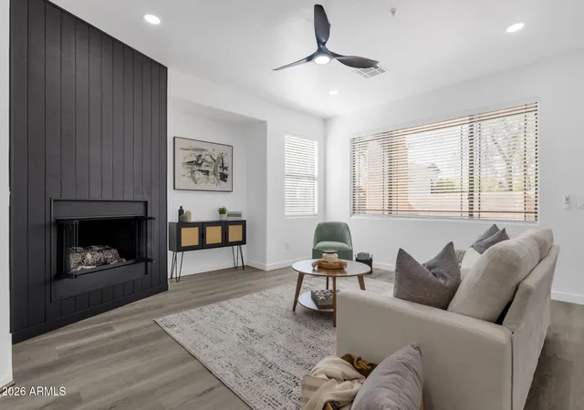 Listing Photo 3 - Condo for sale in Mirage Crossing Resort Casitas located at 11500 E Cochise Dr, Scottsdale, AZ 85259 - Unit #1047