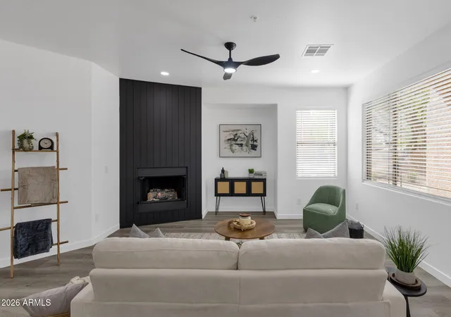 Listing Photo 4 - Condo for sale in Mirage Crossing Resort Casitas located at 11500 E Cochise Dr, Scottsdale, AZ 85259 - Unit #1047