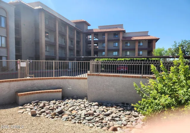 1st image of 17 E Ruth Ave #122, Phoenix, AZ 85020 | MLS# 7068885