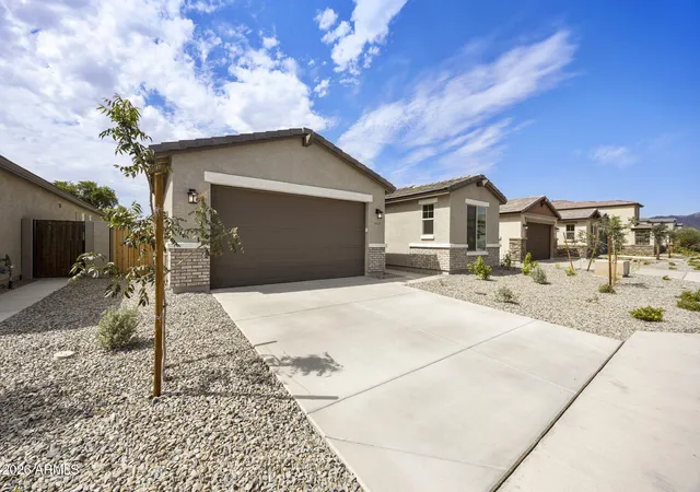 Photo 3 of Single family home for sale at 19129 W Missouri Ave, Litchfield Park, AZ 85340 | MLS# 7063182 | Listing updated on 2026-09-17