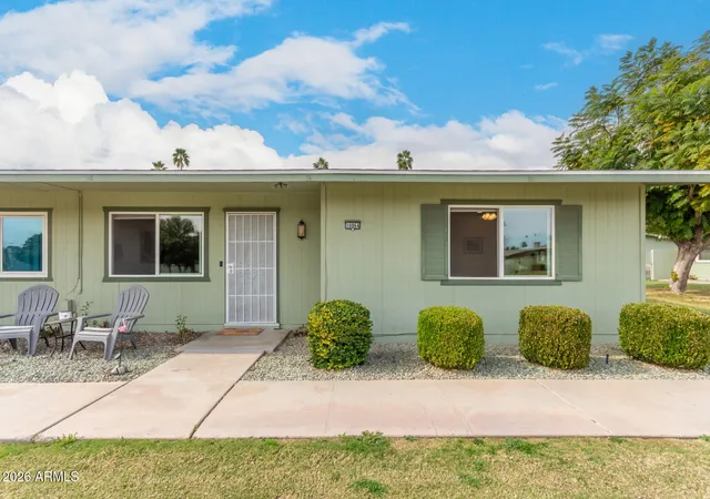 2nd image of 10864 W Santa Fe Dr, Sun City, AZ 85351 | MLS# 7063174
