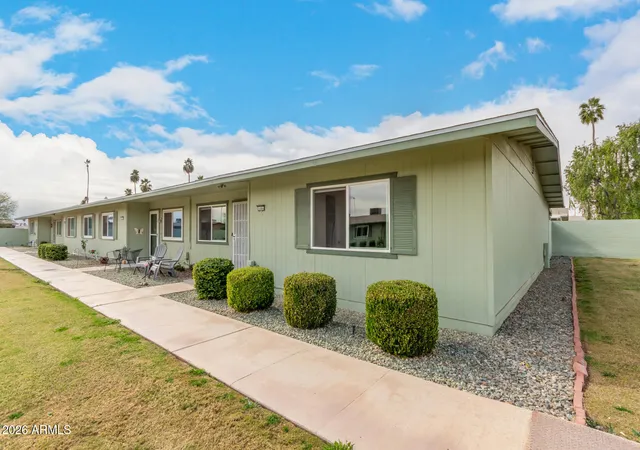 3rd image of 10864 W Santa Fe Dr, Sun City, AZ 85351 | MLS# 7063174