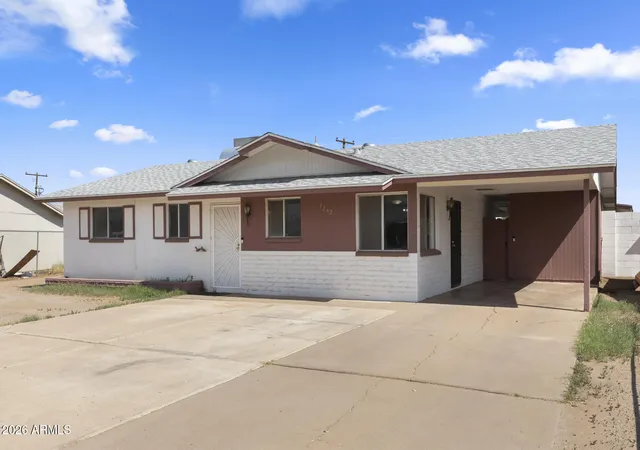 2nd image of 2242 E Chipman Rd, Phoenix, AZ 85040 | MLS# 7063323