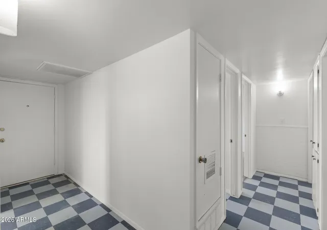 5th image of 2242 E Chipman Rd, Phoenix, AZ 85040 | MLS# 7063323
