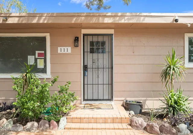 Photo 2 of Single family home for sale at 111 E Apache St, Huachuca City, AZ 85616 | MLS# 7063672 | Listing updated on 2026-09-05