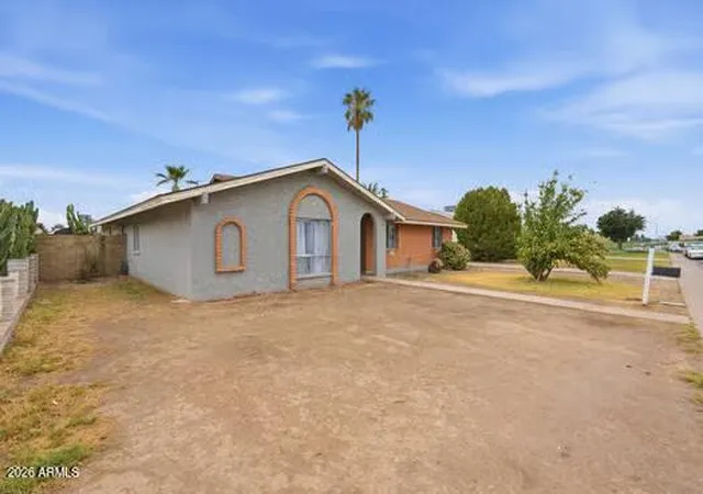 Photo 2 of Single family home for sale at 3709 W Yucca St, Phoenix, AZ 85029 | MLS# 7063310 | Listing updated on 2026-08-28