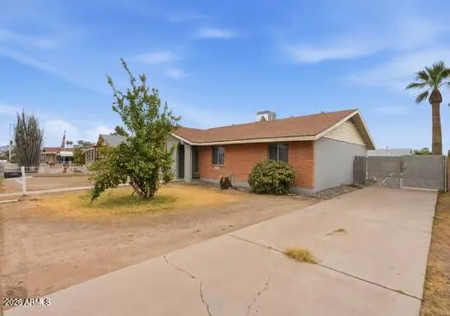 Photo 3 of Single family home for sale at 3709 W Yucca St, Phoenix, AZ 85029 | MLS# 7063310 | Listing updated on 2026-08-28