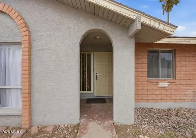 Photo 3 of Single family home for sale at 3709 W Yucca St, Phoenix, AZ 85029 | MLS# 7063310 | Listing updated on 2026-08-28