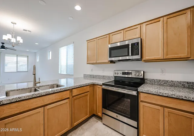 4th image of 9011 W Georgia Ave, Glendale, AZ 85305 | MLS# 7063257