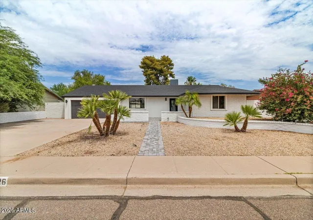 Photo 2 of Single family home for sale at 3926 E Laurel Ln, Phoenix, AZ 85028 | MLS# 7063821 | Listing updated on 2026-09-13