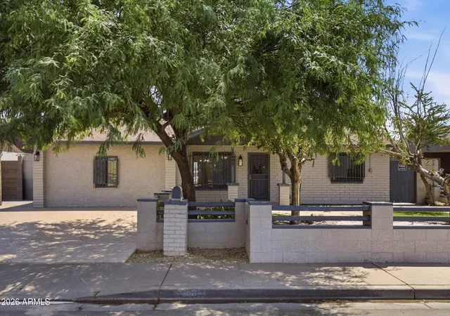 Single family home for sale at 2031 N 55th Avenue, Phoenix, AZ 85035 | MLS# 7065324