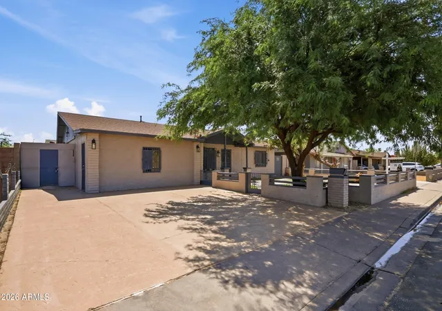Photo 2 of Single family home for sale at 2031 N 55th Avenue, Phoenix, AZ 85035 | MLS# 7065324 | Listing updated on 2026-10-02