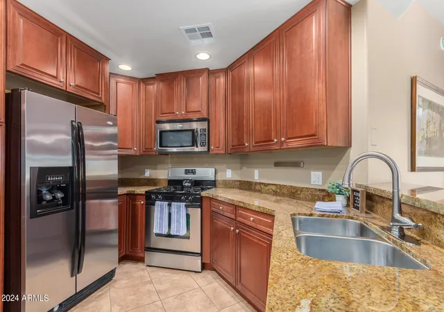 Photo 3 of House for sale at 5450 E Deer Valley Dr #1199, Phoenix, AZ 85054 | MLS# 7068426 | Listing updated on 2026-09-01