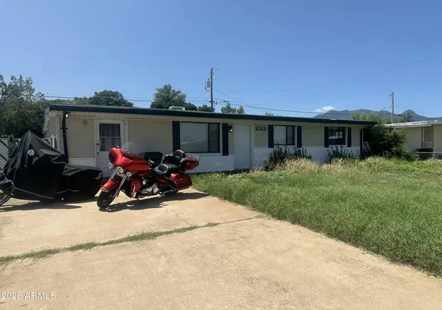 Photo 2 of Single family home for sale at 232 W Berridge Dr, Sierra Vista, AZ 85635 | MLS# 7063366 | Listing updated on 2026-08-27