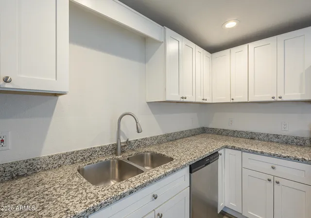 5th image of 3650 E Eugie Ave, Phoenix, AZ 85032 | MLS# 7063591
