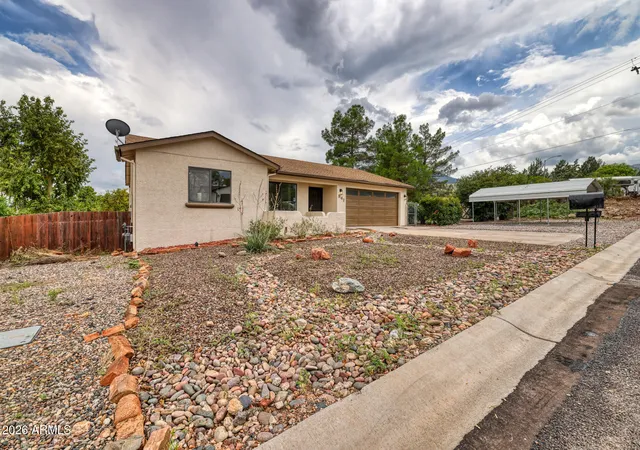 Photo 3 of Single family home for sale at 841 Lisa St, Clarkdale, AZ 86324 | MLS# 7067295 | Listing updated on 2026-10-04
