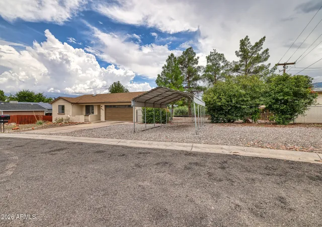 Photo 4 of Single family home for sale at 841 Lisa St, Clarkdale, AZ 86324 | MLS# 7067295 | Listing updated on 2026-10-04