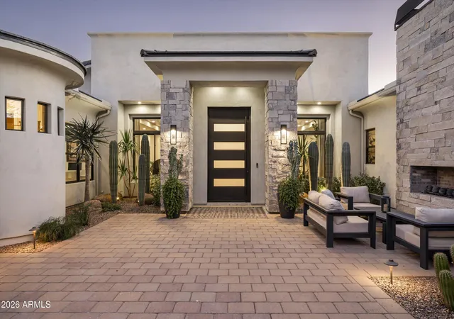 2nd image of 8700 N 55th Pl, Paradise Valley, AZ 85253 | MLS# 7063789