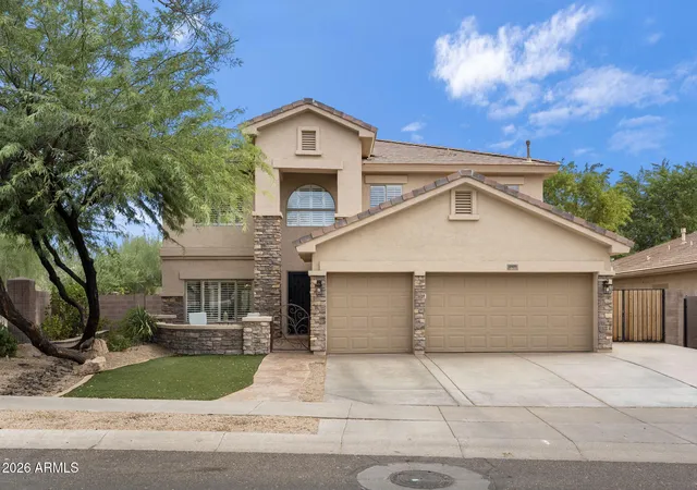 Photo 4 of Single family home for sale at 2405 W Barbie Ln, Phoenix, AZ 85085 | MLS# 7064029 | Listing updated on 2026-10-08