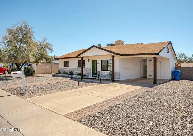 2nd image of 2217 W Michigan Ave, Phoenix, AZ 85023 | MLS# 7063464