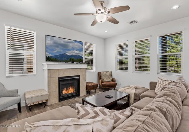 Photo 3 of Townhouse for sale at 3304 S Hannah Ln, Flagstaff, AZ 86005 | MLS# 7064010 | Listing updated on 2026-08-17