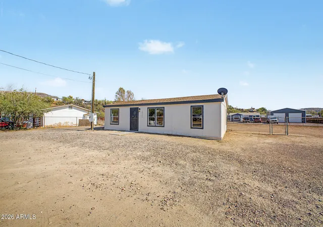 Photo 1 of Sale Pending at 20421 E Kiva Rd, Black Canyon City, AZ 85324 | MLS# 7063522 | Listing updated on 2026-09-11