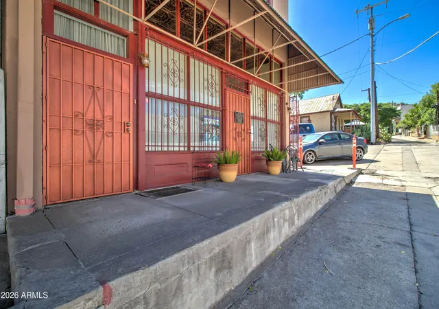 Photo 3 of Townhouse for sale at 198 N Chisholm Ave, Miami, AZ 85539 | MLS# 7063558 | Listing updated on 2026-08-15