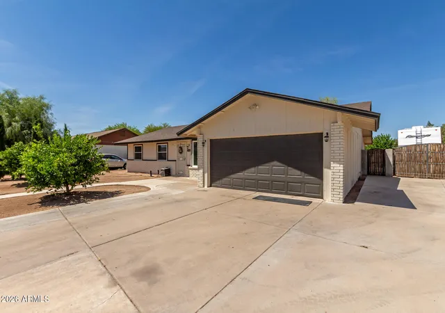 Photo 2 of Single family home for sale at 50 W San Angelo St, Gilbert, AZ 85233 | MLS# 7063570 | Listing updated on 2026-08-11