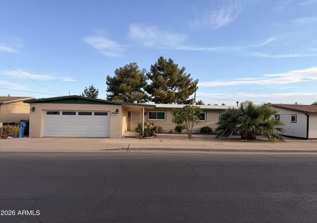 1st image of 3725 W Elm St, Phoenix, AZ 85019 | MLS# 7064795