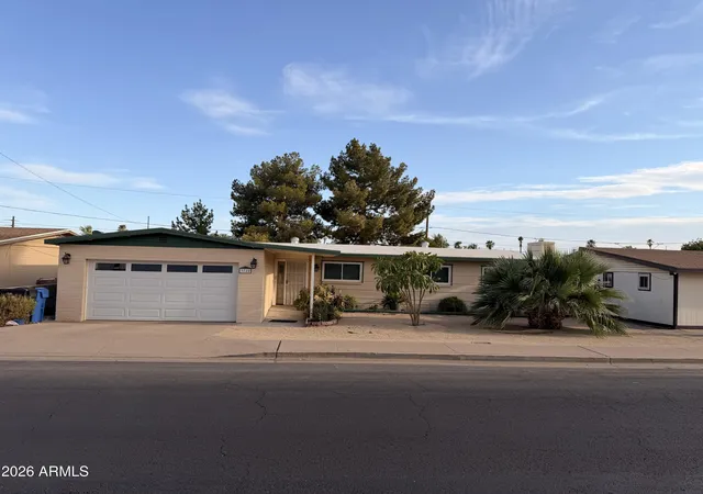 2nd image of 3725 W Elm St, Phoenix, AZ 85019 | MLS# 7064795