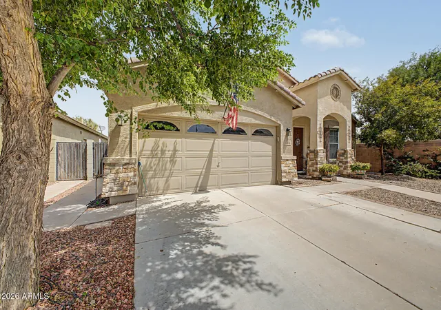 Photo 2 of Single family home for sale at 43186 W Lindgren Dr, Maricopa, AZ 85138 | MLS# 7064113 | Listing updated on 2026-10-05