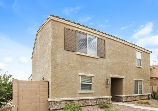 4th image of 8235 W Odeum Ln, Phoenix, AZ 85043 | MLS# 7063690